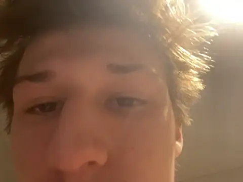 yourwhiteboy1's Live XXX Chat