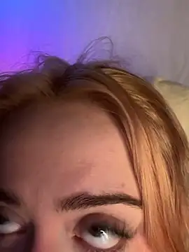 KellyMoors 现场XXX聊天