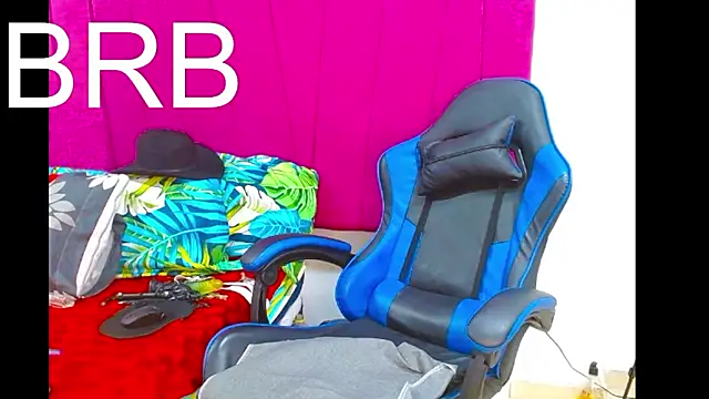 pipe_hot04 Adlı Modelin Web Kamerası Şovu