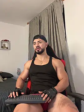 Ezzio_Scolaro Adlı Modelin Web Kamerası Şovu