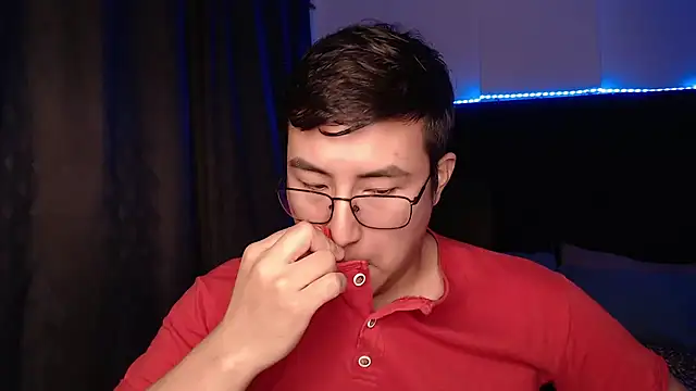 andrewmhilton_ Show Webcam