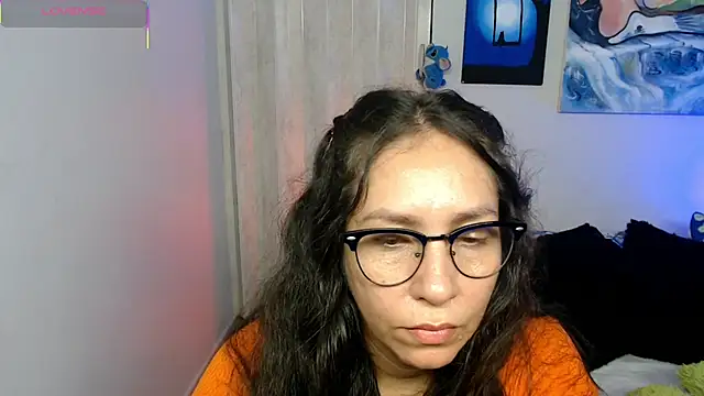 naihroby's Live XXX Chat