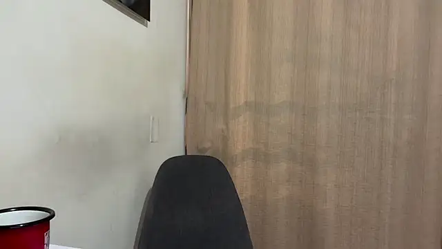 Chat +18 de romeolovedark ao vivo