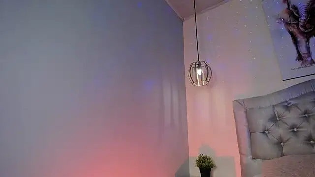 Chat XXX en directo de ayshel__