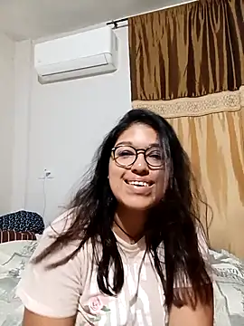 Chat +18 de Lylyth420 ao vivo