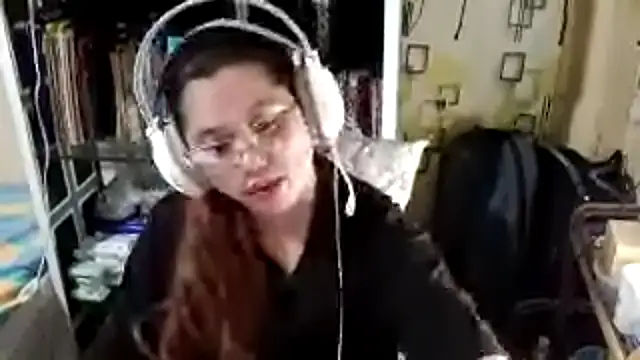 TennieReichow Pertunjukan Webcam