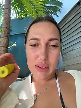 AleksandraRich's Live XXX Chat