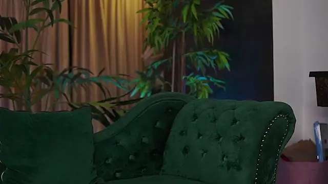 GinaValentinna 即時 XXX 聊天