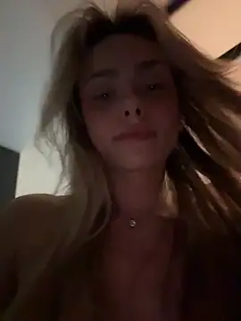 Kylie_Mystic's Live XXX Chat