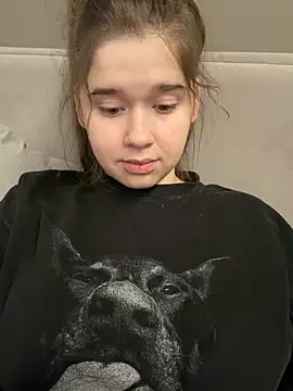 HornyGirlH's Live XXX Chat