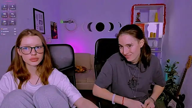 khloebeauty: διαδικτυακό σόου στην κάμερα