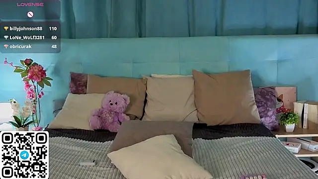 Aurora_Bennet Adlı Modelin Canlı XXX Sohbeti