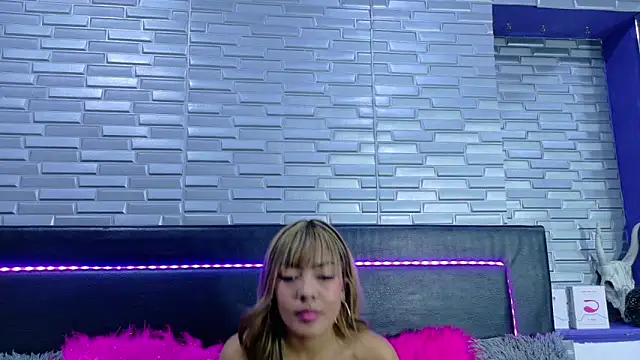 SeraphynLuxora Chat XXX live