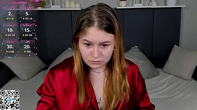 MilanaXHoney: απευθείας συνομιλία ΧΧΧ