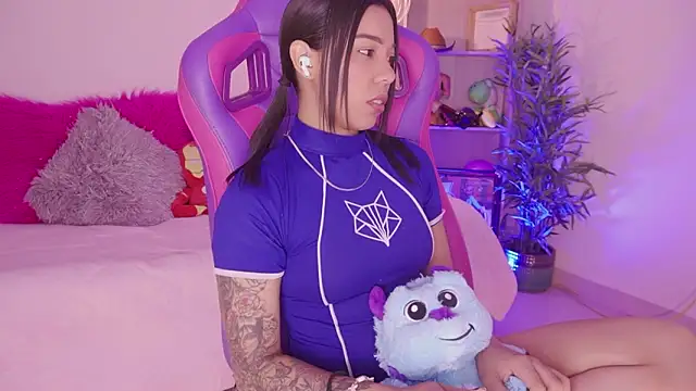 madelyn_rose_ élő XXX-chatje