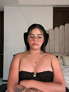 Sara-Evans: вебкам-шоу