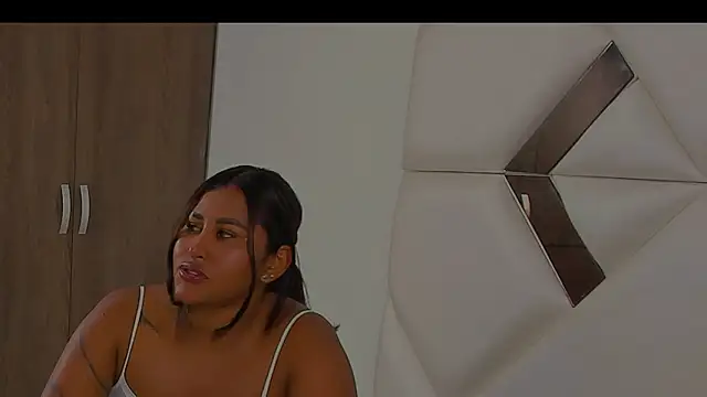 StormyButty18 Show Webcam