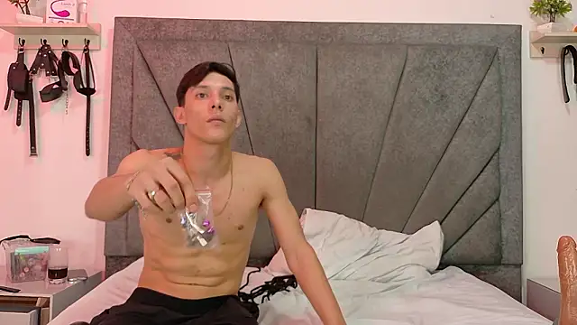 عرض كام ZafiroAndFlynn