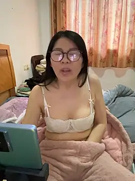xiiuuff18's Webcam Show