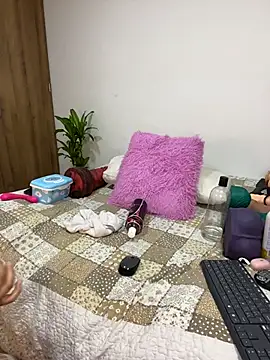 Chat +18 de charlloteevans_X ao vivo