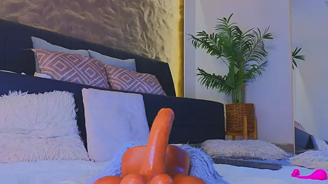 Isa__Blanc Show Webcam