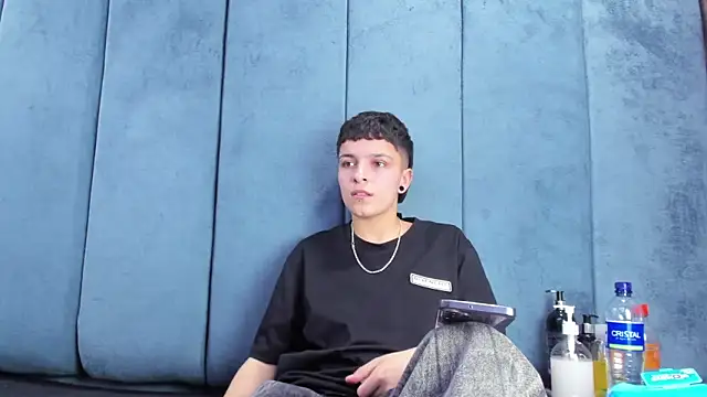 Megan_Thompson_ Chat XXX in diretta