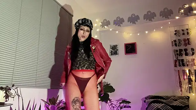 Chat +18 de ELENA_UMBRA ao vivo