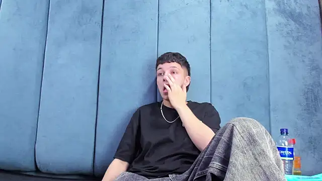 Megan_Thompson_ 现场XXX聊天