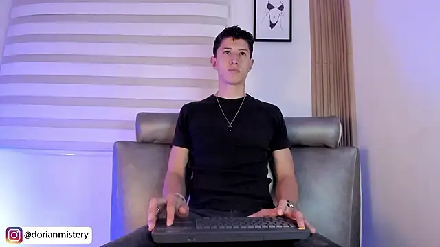 Dorianmistery2322_ Show in webcam