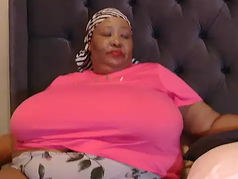 nancy111 Chat XXX in diretta