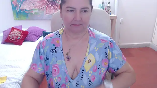 leonela_69's Live XXX Chat