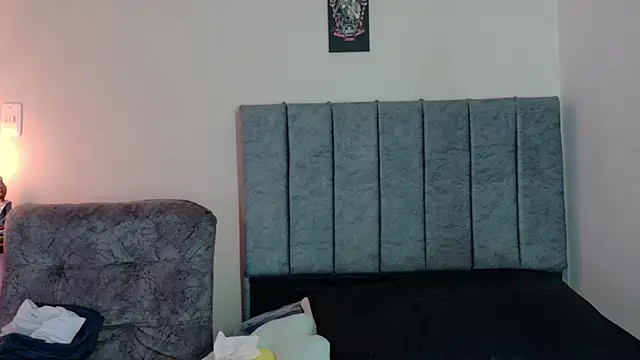 NatalyGuzman26's Live XXX Chat