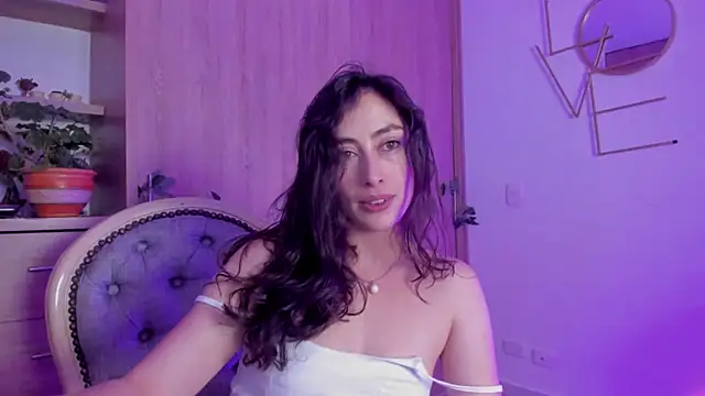 Amatiista Live XXX-chat