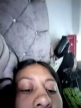 Tiphanydirty3 élő XXX-chatje