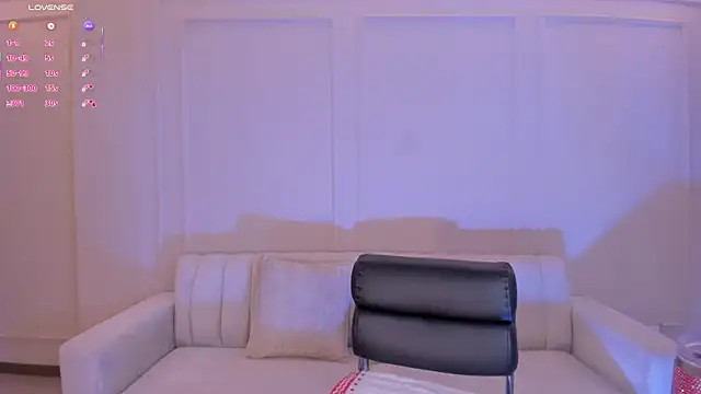 TaraLawrence Live XXX-Chat