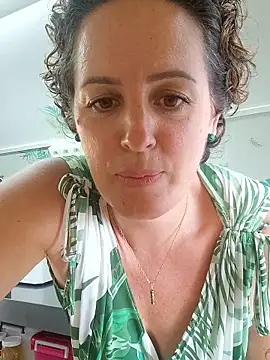 emiliemilf 라이브 XXX 채팅