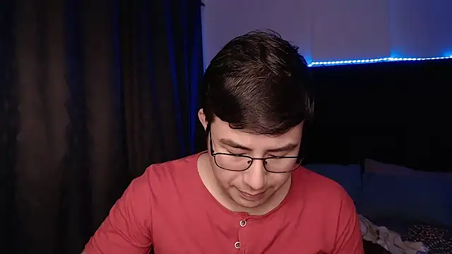 andrewmhilton_'s Live XXX Chat