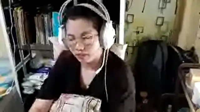 TennieReichow Pertunjukan Webcam