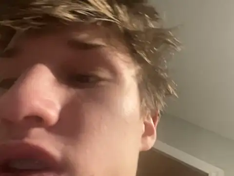 yourwhiteboy1: онлайн-секс-чат