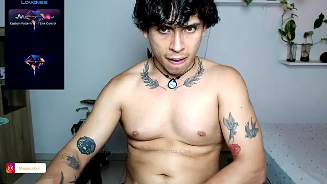 دردشة Magnuz_Col الجنسية المباشرة