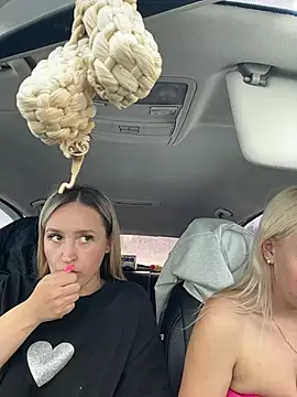 دردشة MerlinDave الجنسية المباشرة