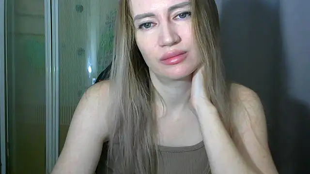 JessFoxxx Adlı Modelin Canlı XXX Sohbeti