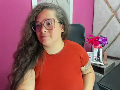 Sarah_Boobs_ Chat XXX in diretta