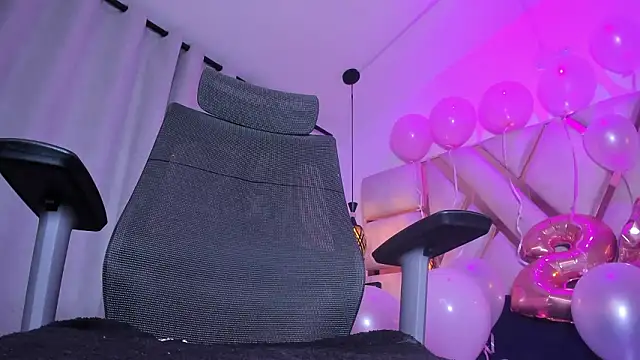 Chat XXX en directo de shineevg