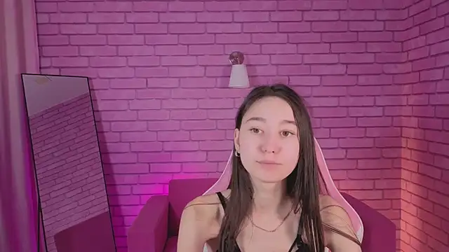 Chat +18 de Nicole_Brownie ao vivo