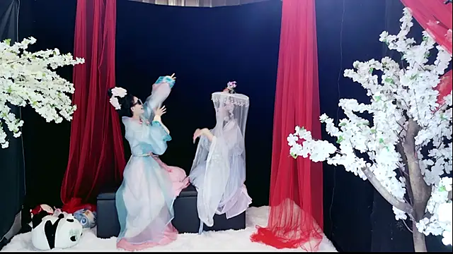 Banana-Milk69 Chat XXX in diretta