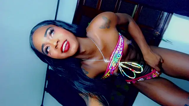 laaura_dolll 即時 XXX 聊天