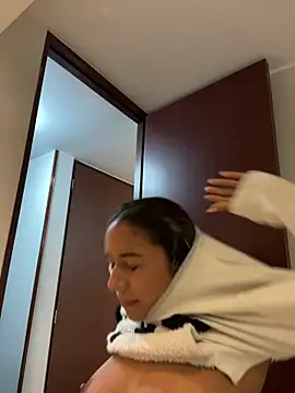 Belkaj's Live XXX Chat