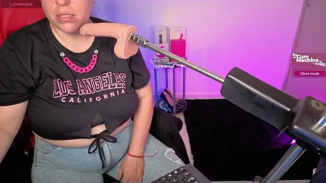 Živý XXX chat valery_adams1