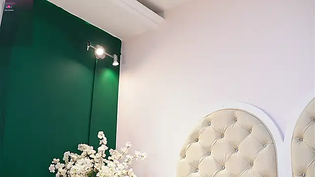 Živý XXX chat caroline_adams_